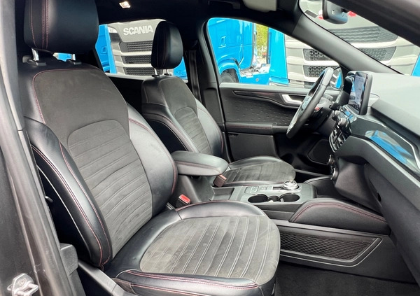 Ford Kuga cena 93500 przebieg: 143000, rok produkcji 2020 z Wiązów małe 154